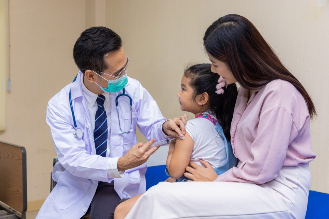 The-advantages-of-chickenpox-vaccination-for-children-and-adults