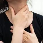 do sore throats always require antibiotics