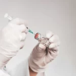 difference between meningitis acwy and menb vaccines